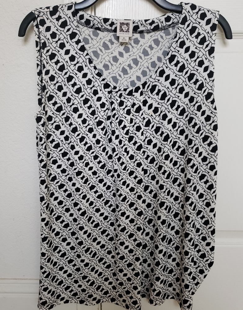 Anne Klein Black/White Chain Sleeveless Top